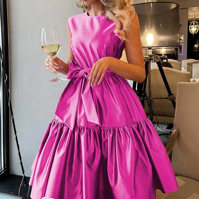 TEMPERAMENT ROUND NECK SLEEVELESS FRENCH DRESS
