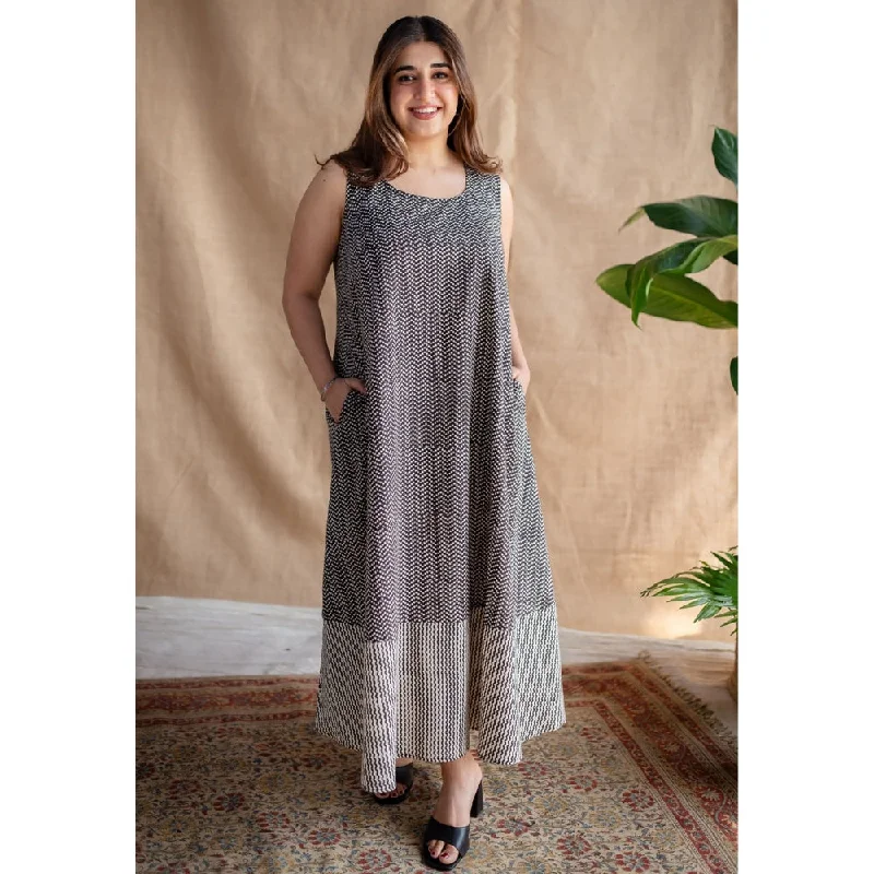 The Indian Ethnic Co. Black Fakira Mul Dress