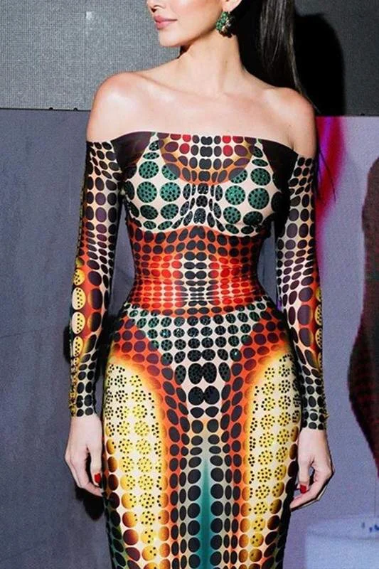 OFF SHOULDER GRAPHIC LONG DRESS