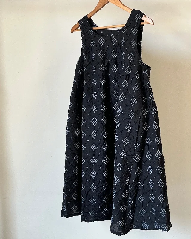 Trapeze Dress - Black Bandhani