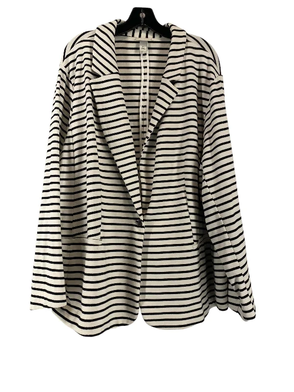 Blazer By Ava & Viv  Size: 4x Women's Classic Blazer