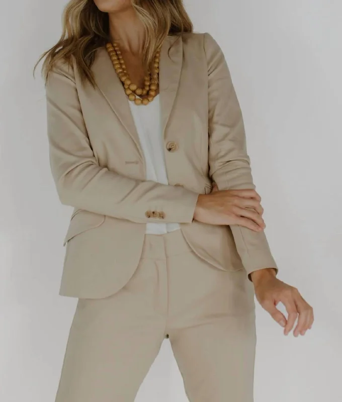 Lined Straight Cut Blazer In Alpaca Women's Trendy Jacket