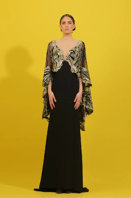 Cape-like sleeves A line crepe dress Tunics Recommended stylist