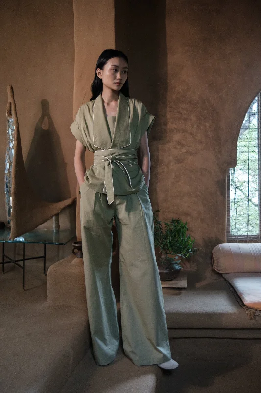 The Terra Tribe Khaki Berlin Shawl Collar Elegant Velvet Shawl Cape