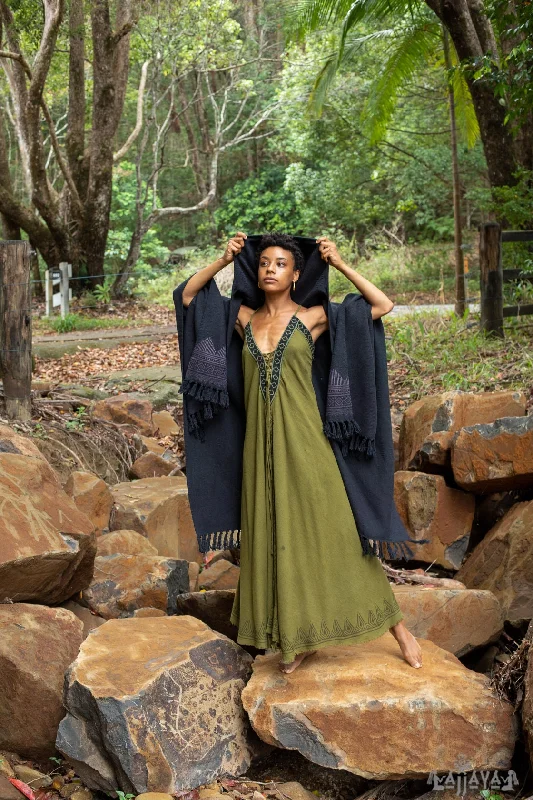 Black ANAGAMI Hooded Kimono Cape Poncho Robe Block Printed Natural Dyed Ceremony Ritual Shaman Tribal Alchemy Sacred Shawl Wrap Rave AJJAYA Fashionable Oversized Shawl Black ANAGAMI Hooded Kimono Cape Poncho Robe Block Printed Natural Dyed Ceremony Ritual Shaman Tribal Alchemy Sacred Shawl Wrap Rave AJJAYA Fashionable Oversized Shawl