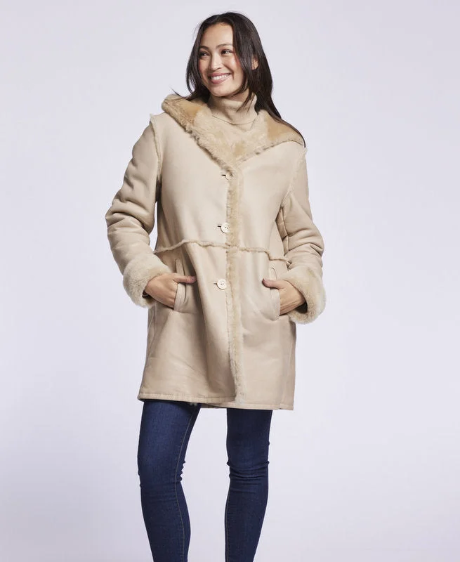 3292HD Hooded spill seam shearling coat Clearance $700 Sleeveless Short Sleeve Long Sleeve 3292HD Hooded spill seam shearling coat Clearance $700 Sleeveless Short Sleeve Long Sleeve