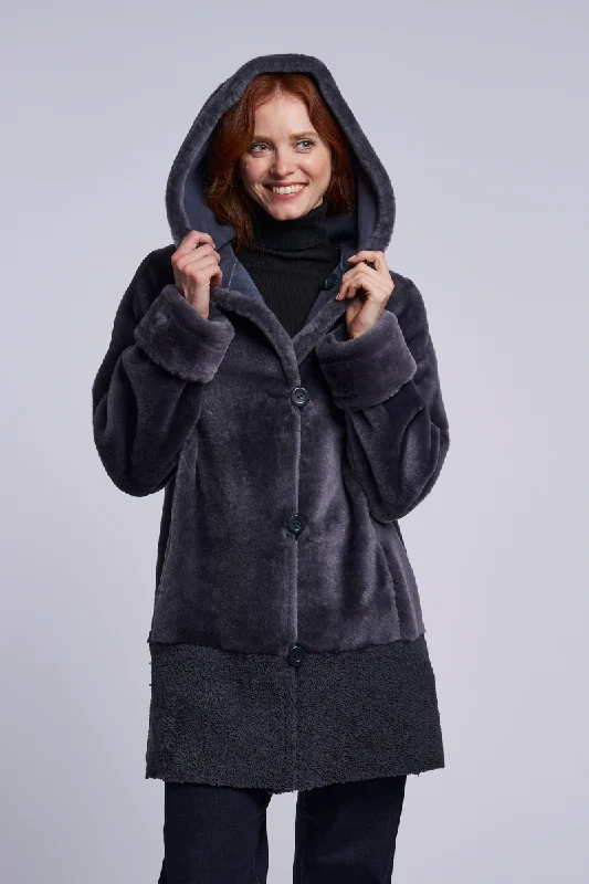 477HD Hooded shearling coat Appliqued Beaded Sequined