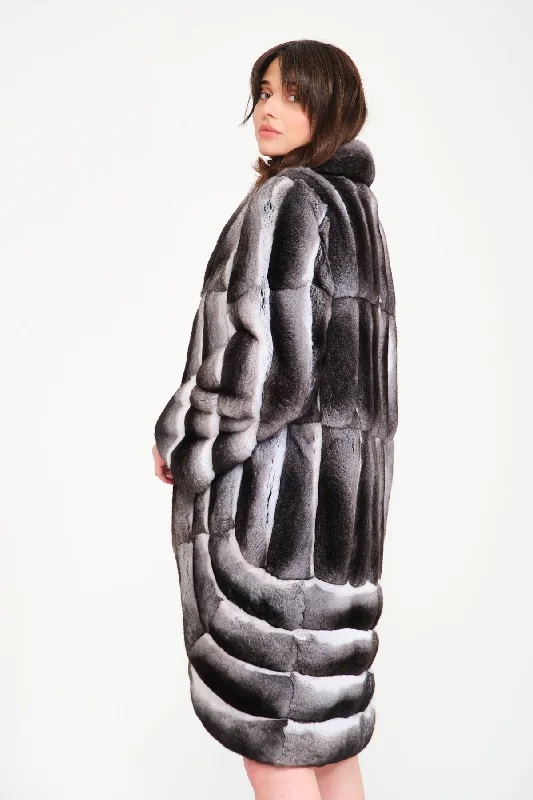 Natural Grey Chinchilla Fur Coat Boat Shawl Notched